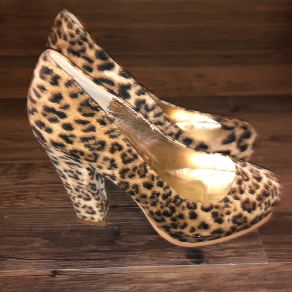 YOKI Women’s printed heels - Picture 3 of 5